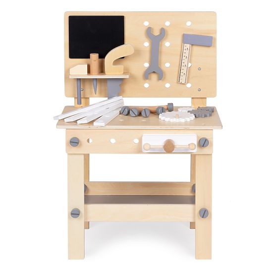 Atelier en bois avec outils